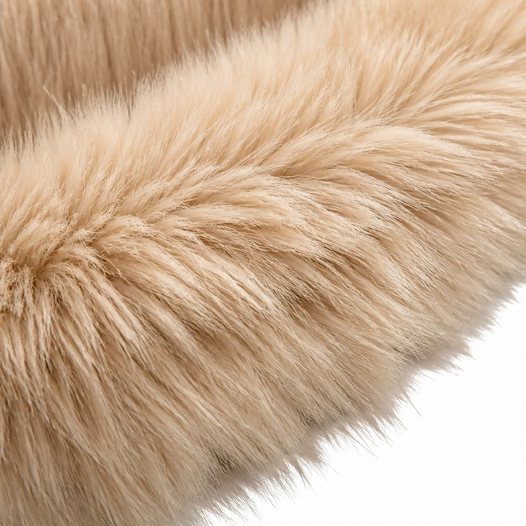 Milk Tea | fur detail